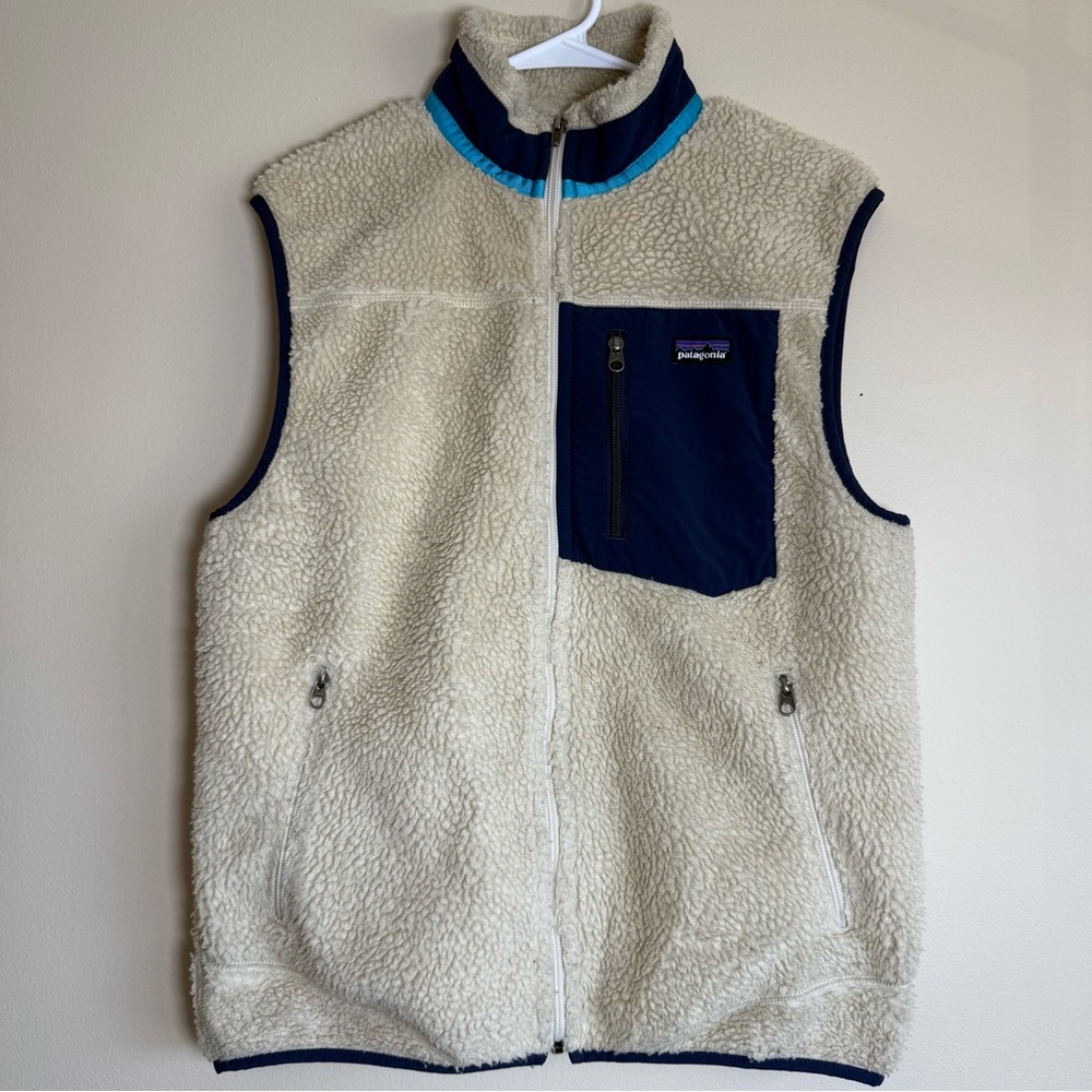 Patagonia Classic Retro-X Vest Cream Beige and Navy Blue Sherpa Fleece Medium